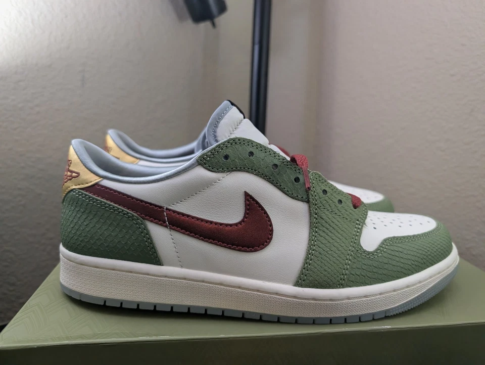 Talla 10 - Air Jordan 1 Retro OG Bajo Año del Dragón (FN3727-100) Foto 1 de 4