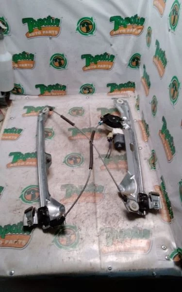 Passenger Rear Window Regulator Crew Cab Fits 07-14 SIERRA 2500 PICKUP 3321366 - Image 1 of 1