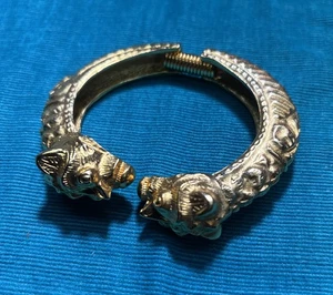 Kenneth Lane Vintage KJL FOO HUND GOLDFARBEN ARMREIF ARMBAND GROB VERSAND KOSTENLOS! - Bild 1 von 8