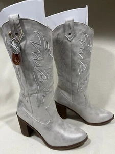 Mia Women's Ivory Leather Mid Calf Block Heel Pull On Western Boots Size 8.5 - Picture 1 of 16