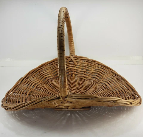 Vintage Gathering Wicker Basket Wood Fireplace Hearth Magazine Farmhouse BOHO Cover