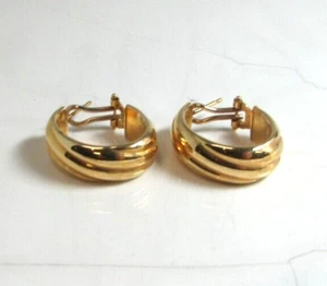 Estate Signed MILOR 18K Yellow Gold Twisted Ridge Hoop Lever Back Earrings 3.6g - Picture 1 of 5