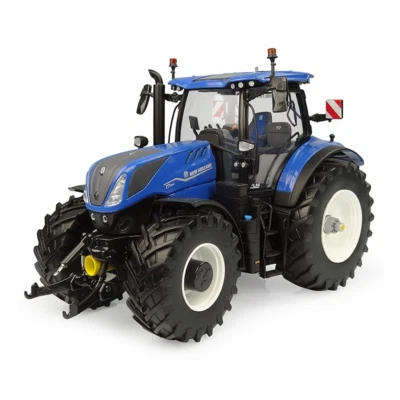 Universal Hobbies New Holland T7.300 Auto Command 1:32 Scale Model Tractor J6604 - Image 1 of 2