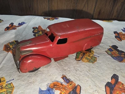Coche de juguete vintage de acero prensado Wyandotte LaSalle de 1930 - rojo Foto 1 de 4