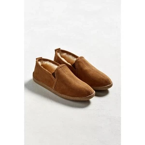 NEW Minnetonka Twin Gore Sheepskin Moccasin Slipper Golden Tan Size 14 - Picture 1 of 9