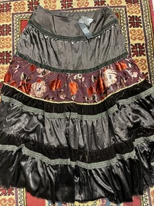 NWT Lulumarie Womens Floral Skirt Sz M New - Picture 1 of 5