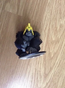 grudd dc comics figure on batman base - Picture 1 of 4