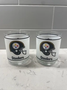 PITTSBURGH STEELERS 1970'S MOBILE GLASSES/ TUMBLERS ~ Set of 2 ~ NFL - Picture 1 of 5