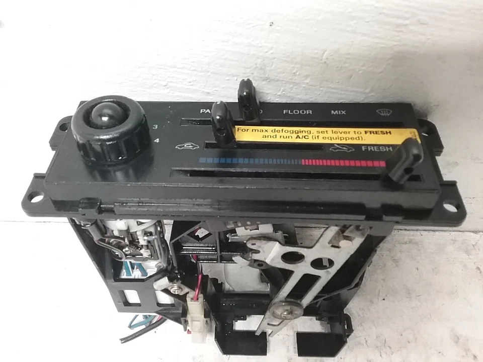 1991 1992 1993 年福特 Escort 空调气候控制 — 第 1/2 张图片