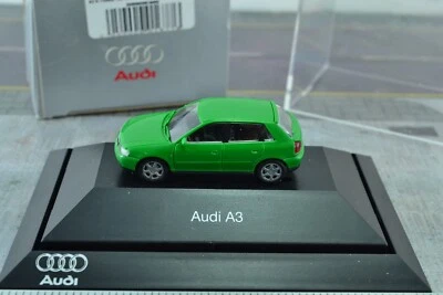 Coche RIETZE AUDI A3 4 puertas verde cactus escala 1:87 HO Foto 1 de 3
