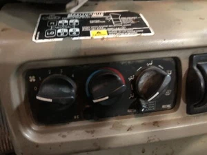 Mack CXN Heater A/C Temperature Controls - Used - Picture 1 of 3