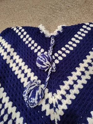 Vtg Handmade Blue / White Crochet Knit  Poncho Shawl Sweater Boho White Fringe - Image 1 of 3