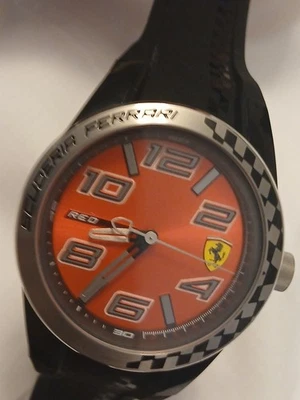 Reloj Scuderia Ferrari esfera roja SF.1.29.0281 Foto 1 de 4