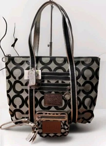 NWT COACH POPPY OP ART GLAM TOTE #13826 WITH WRISTLET #42889 BLACK WHITE SILVER - Picture 1 of 12