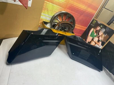 🔥Alforjas extendidas OEM Harley 14-23 CVO Touring negras vívidas🔥 Foto 1 de 4
