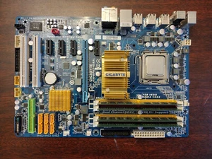 Gigabyte GA-EP45-DS3L Intel P45 Core 2 Quad Q9450 2.66GHz 8GB DDR2 Vintage Combo - Picture 1 of 8