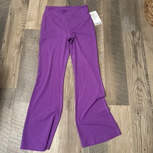Lululemon Groove SHR Flare Pants Magenta Purple 10 New With Tags Yoga A00203 - Picture 1 of 6