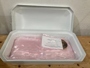 Newnak's 24" Standard Medium White Pet Casket Pink Interior - Picture 1 of 5