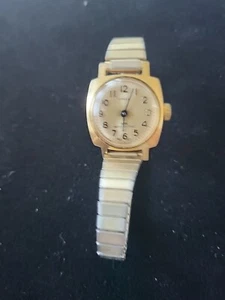 VINTAGE woman's lady's TIMEX watch Mexico gold color - Picture 1 of 4