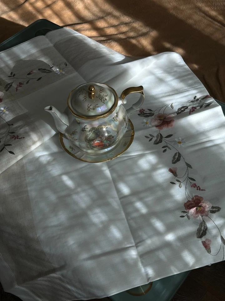 home decor items - Image 1 of 4