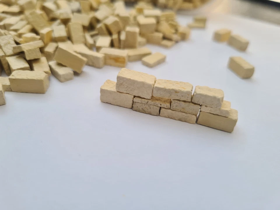 1:35 Scale Diorama Building War Gaming 275 Yellow Stone Wall Blocks Bricks  - Image 1 of 4