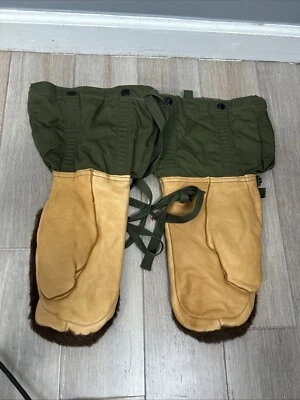 US Military Issue Arctic Extreme Cold Weather Mittens Set Size M - Image 1 of 4
