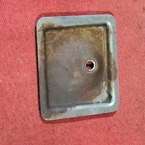 Onan 110–1879–01 Right Valve Cover - Picture 1 of 2