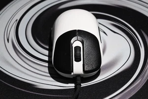 VAXEE ZYGEN NP-01S Gaming Mouse White Used - Picture 1 of 3