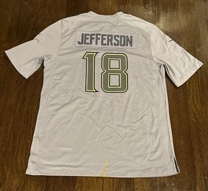 Nike Justin Jefferson Vikings Jersey L Gray NFL On Field Flaws (Stained On Back) - Picture 1 of 11