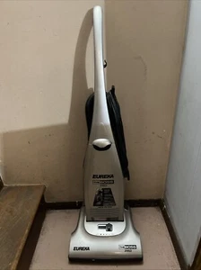 - EUREKA THE BOSS PRO Vacuum Cleaner - TESTED, GOOD - Picture 1 of 6