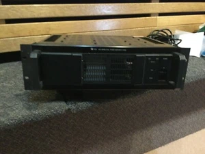 TOA 1000 Series Dual Power Amp Amplifier P-1030d Japan Working  - Picture 1 of 10