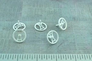 5 Count Classic Steering Wheel Unpainted  White - 1/43 Scale (B5469) - Picture 1 of 4