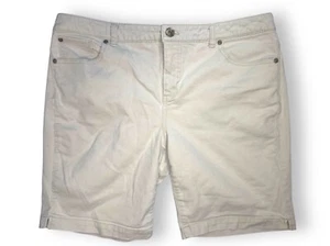 Izod Shorts Size 14 Women’s Beige - Picture 1 of 8