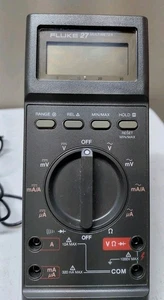 FLUKE 27 DIGITl MULTIMETER W/LEADS - Manual And Carrying Case - Picture 1 of 11