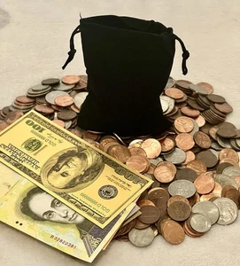 ESTATE STYLE COINS & CURRENCY GRAB BAG  - 20 ITEMS IN EVERY BAG - Silver & Gold - Picture 1 of 1