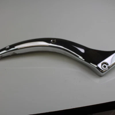 Suzuki Boulevard 2005 cromado guardabarros trasero derecho riel de agarre Foto 1 de 4