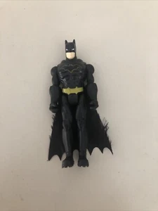 Figura de acción Batman DC Batman 4" con capa extremidades movimiento - Imagen 1 de 9