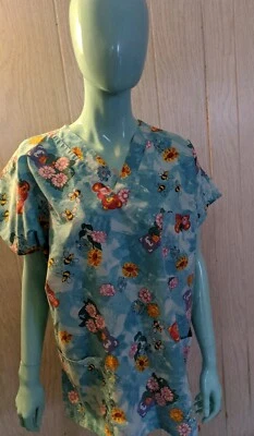 MHD Large ( 14 - 16 ) Scrubs Bears Bees Flowers Short Sleeve Scrub Top 3 Pockets - Image 1 of 4