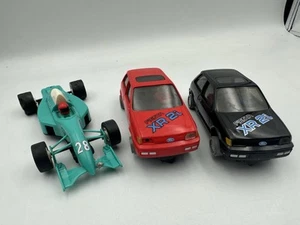 Scalextric Hornby C287 Fiesta XR2i RED & Black Slot Cars & 1X F1 Car - Picture 1 of 8