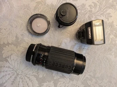 Sigma High-Speed Zoom 1:3.5~4 f=80~200mm Lens, Olympus OM-System Zuiko MC Auto-S - Image 1 of 4