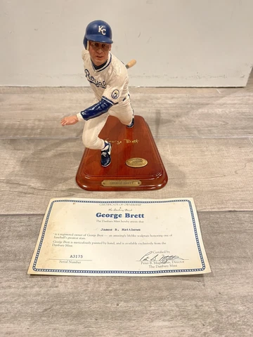 GEORGE BRETT DANBURY MINT LIMITED EDITION FIGURINE 9 INCH ROYALS NICE READ! Cover