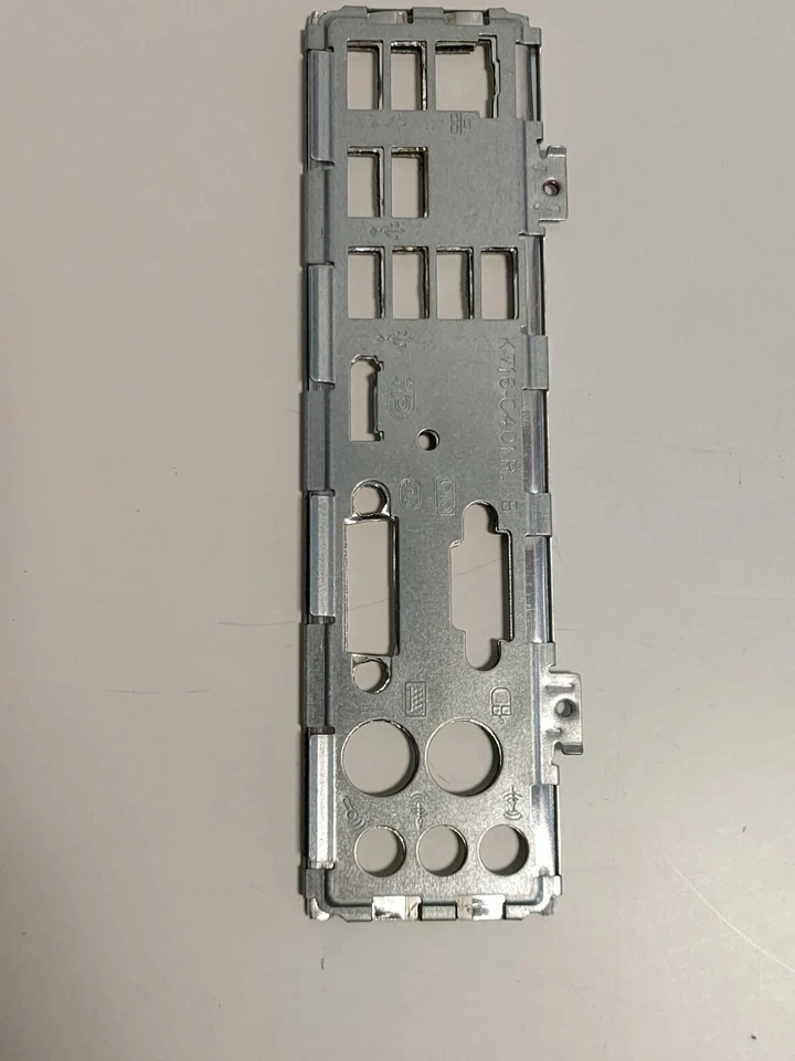 Fujitsu Siemens D2912-A12 GS 1 - Blende - Slotblech - IO Shield   #L10 - Bild 1 von 1