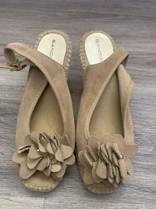 Bandolino Women Sz 6.5 M Brown Floral Wedge Suede Leather Shoes - Picture 1 of 8