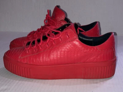 Zapatillas de Plataforma Kendall + Kylie Talla 6 Medianas Cuero Rojo 82020 #Reese Foto 1 de 4