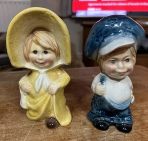 2 KINGSTON POTTERY HULL FIGURINES MADE IN ENGLAND BOY & GIRL CERAMIC FIGURES - Picture 1 of 6