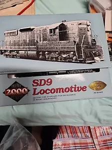Proto 2000 Series SD9 Locomotive Northwestern #1724 - Picture 1 of 2