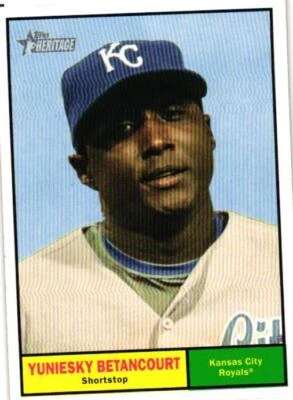 2010 Topps Heritage #367 Yuniesky Betancourt - Image 1 of 2