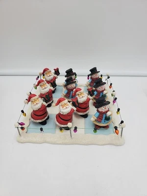 Kirkland's Pintado a Mano Tic Tac Toe Santa Juego Set Navidad Coleccionable con Caja Foto 1 de 4