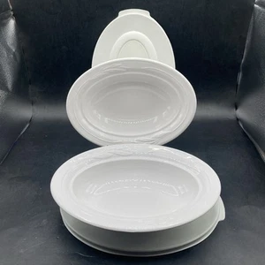 Set of 2 Corning Ware Casual Elegance White Flora L-30 Oval Bowls Plastic Lids - Picture 1 of 15