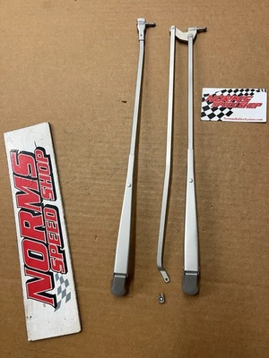 Mopar E Body Windshield Wiper Arms Cuda Challenger 1970-74  Factory Original OEM - Image 1 of 4